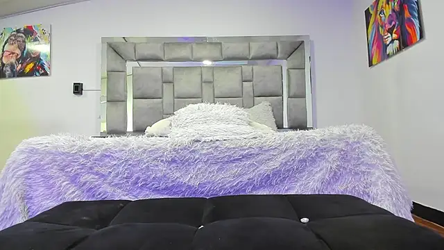 Candy And Andy  online show from 03.26.26