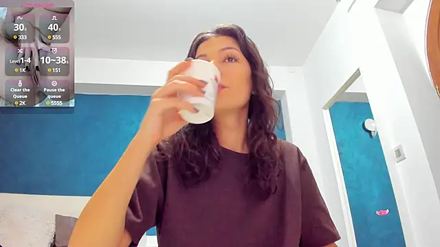 Anna Lewis online show from 03.17.25