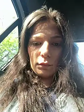 Snapshot of Anna_Lewis chatting on 04.28.26 Anna Lewis online show from 04.28.26