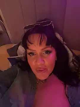 Lolaley2 online show from 12.02.25