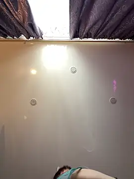 Lolaley2 online show from 02.18.26