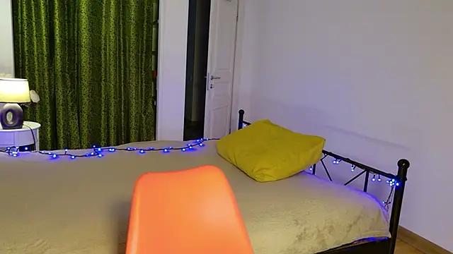 ZoeGrant online show from 03.13.26