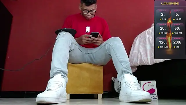 TomLover 12 online show from 02.07.25