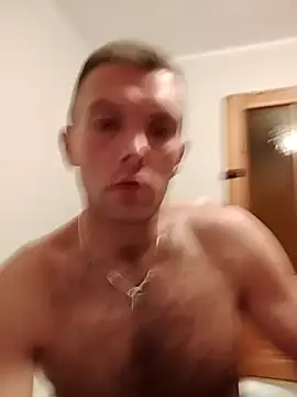 liderek83 online show from 09.18.25