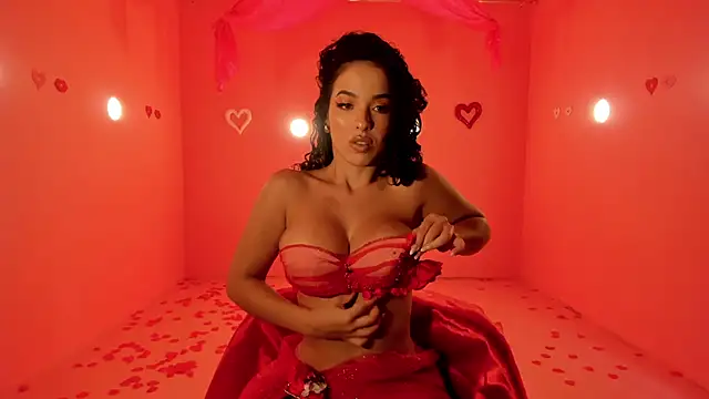 RoseFerrera online show from 02.14.25