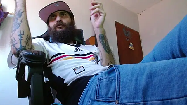 Snapshot of Tatted21xxx chatting on 06.13.26 Tatted21xxx online show from 06.13.26