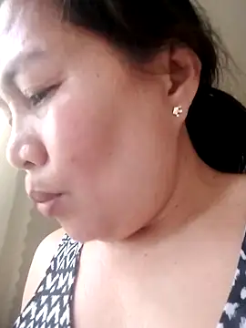 Snapshot of Sofiafuckbabes chatting on 03.10.25 Sofiafuckbabes online show from 03.10.25