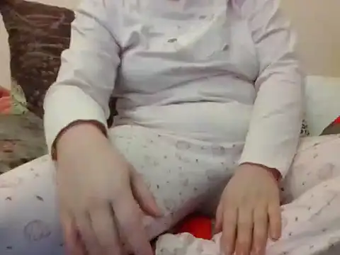 RealLittleRedRidingHood online show from 11.18.25