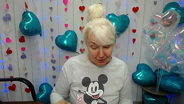 BlondyLeeBest online show from 02.01.25