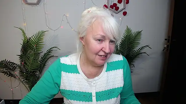 BlondyLeeBest online show from 04.19.26