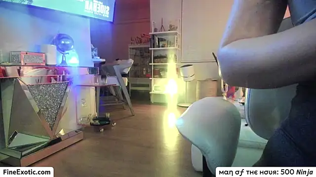 Vesaaa online show from 02.19.25