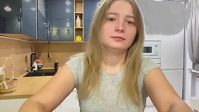 CharmingSarah online show from 09.14.25