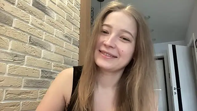 CharmingSarah online show from 04.25.26