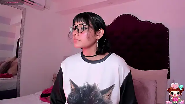 lucyycy online show from 02.27.25
