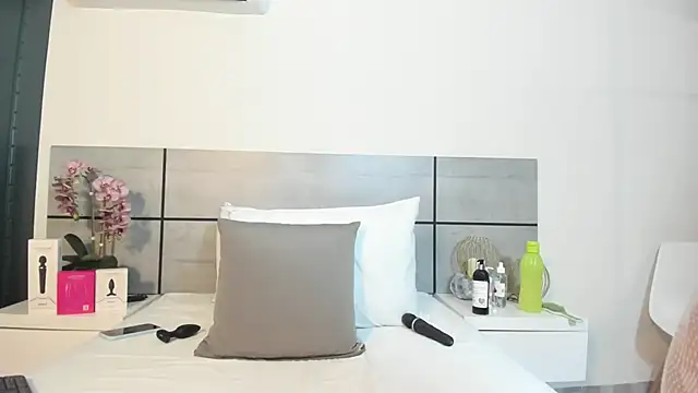 EmmaSmith2 online show from 03.19.26