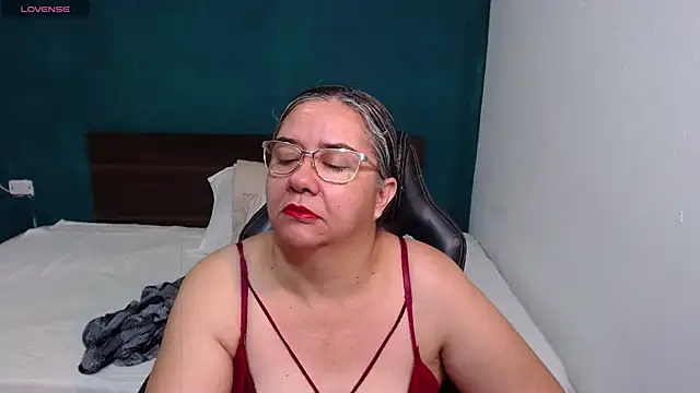 scaelettdubois online show from 10.05.25