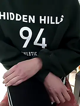 SHARONRodrig online show from 01.28.25