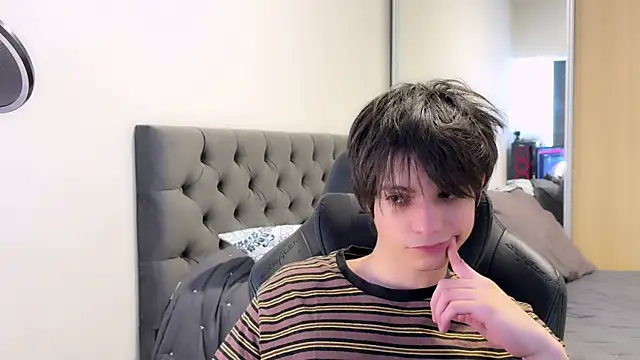 SasukeUhchiaa online show from 01.04.25