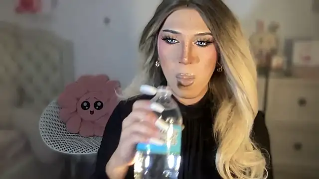 Ts glamxxxx online show from 10.04.25