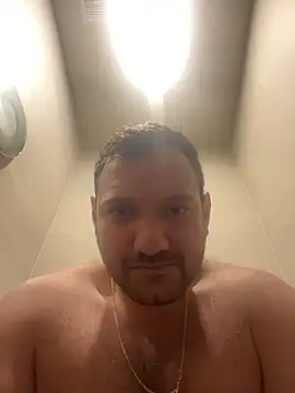 Snapshot of JonJ0 chatting on 01.13.26 JonJ0 online show from 01.13.26