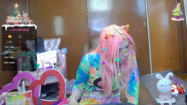 Snapshot of Skinygirl chatting on 01.09.25 Skinygirl online show from 01.09.25