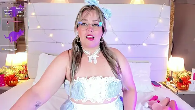 Charlotte93  online show from 10.06.25