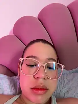 Lucyklein2022 online show from 04.19.26