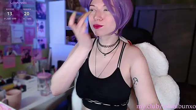 Snapshot of freya_sunny chatting on 05.19.26 freya sunny online show from 05.19.26