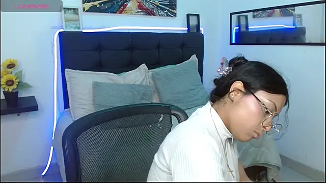 vaness weet online show from 11.25.25