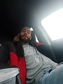 Snapshot of JohnnyFaster chatting on 11.15.25 JohnnyFaster online show from 11.15.25