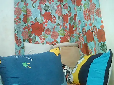 Snapshot of LOVENAYRA1 chatting on 07.02.26 LOVENAYRA1 online show from 07.02.26