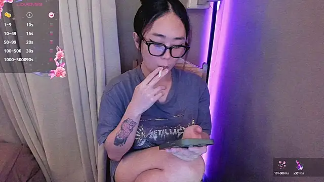 MissAyaCollins online show from 02.02.25