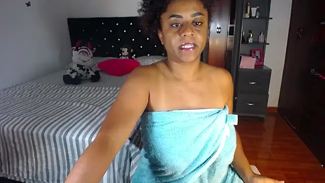 BellaKarla online show from 09.16.25