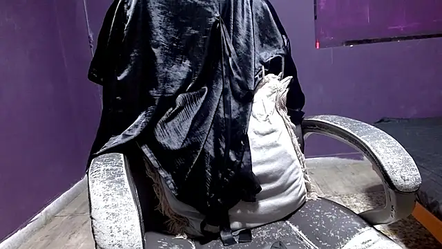 Desipleasure online show from 01.11.25