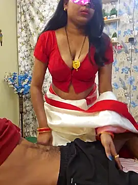 Snapshot of Queen_Anushka69 chatting on 02.15.25 Queen Anushka69 online show from 02.15.25