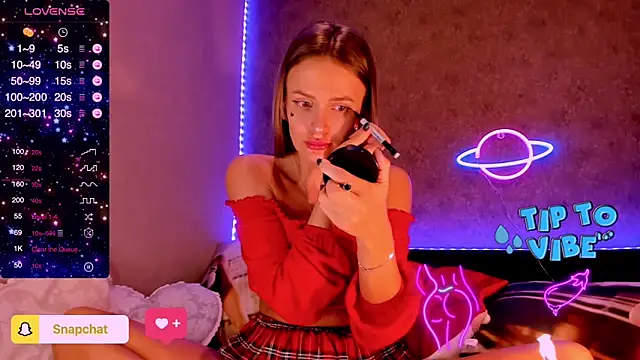 Snapshot of madina_taher chatting on 01.18.25 madina taher online show from 01.18.25