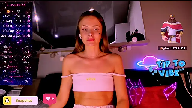 Snapshot of madina_taher chatting on 02.06.25 madina taher online show from 02.06.25