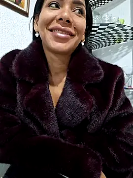 Snapshot of Doll_Loren chatting on 05.31.26 Doll Loren online show from 05.31.26