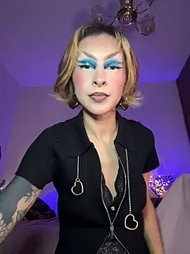 Cinamoonn online show from 11.16.25