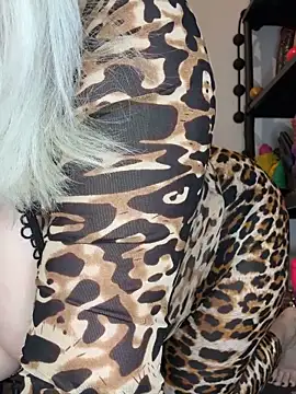 Maria Texas online show from 12.22.25