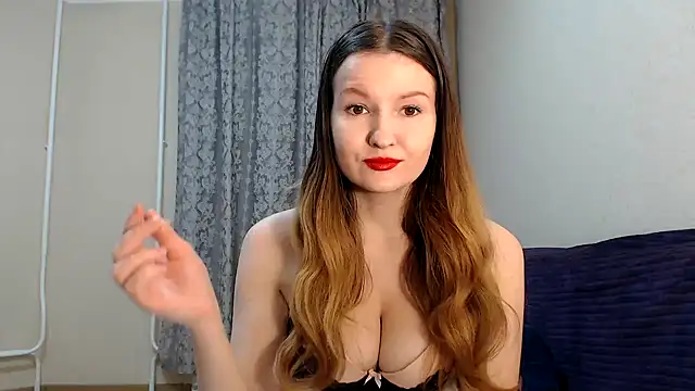 SecretWithJessie online show from 12.12.24