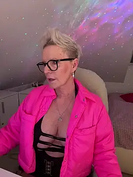 German Milf online show from 04.15.26