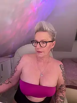Snapshot of German_Milf chatting on 04.20.26 German Milf online show from 04.20.26