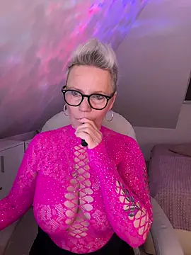 Snapshot of German_Milf chatting on 04.21.26 German Milf online show from 04.21.26