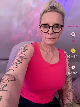 Snapshot of German_Milf chatting on 04.23.26 German Milf online show from 04.23.26