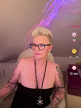 Snapshot of German_Milf chatting on 05.24.26 German Milf online show from 05.24.26