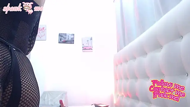 Snapshot of hornywife_ chatting on 09.11.25 hornywife online show from 09.11.25