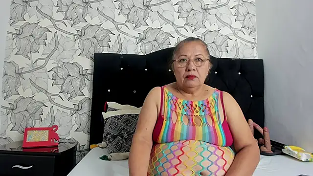 Keira Lennox online show from 02.05.26