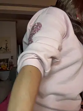 cowgirlc online show from 02.04.26