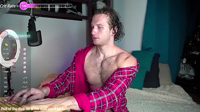 Snapshot of VIktorSecret chatting on 02.08.25 VIktorSecret online show from 02.08.25